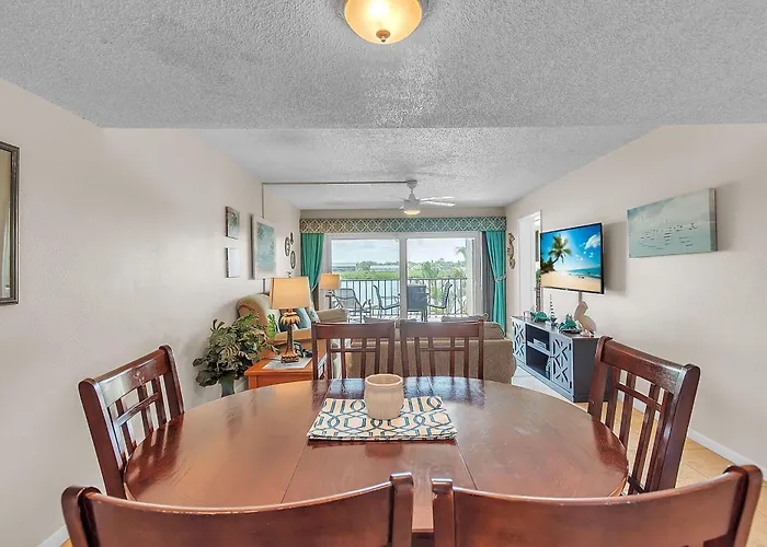 Sea Club #103 - Paradise Palms Clearwater Beach